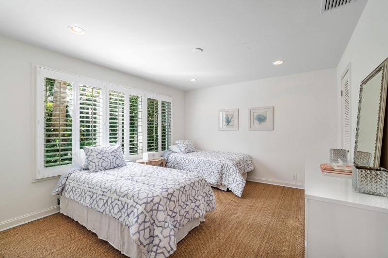  Single Family Homes Photo 11:  Palm Beach,  FL 33480