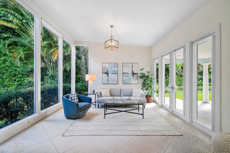  Single Family Homes Photo 14:  Palm Beach,  FL 33480