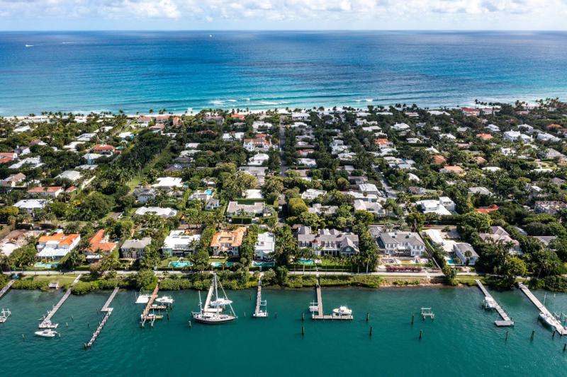  Single Family Homes Photo 22:  Palm Beach,  FL 33480