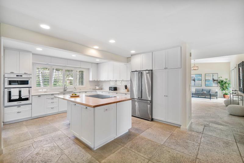  Single Family Homes Photo 4:  Palm Beach,  FL 33480