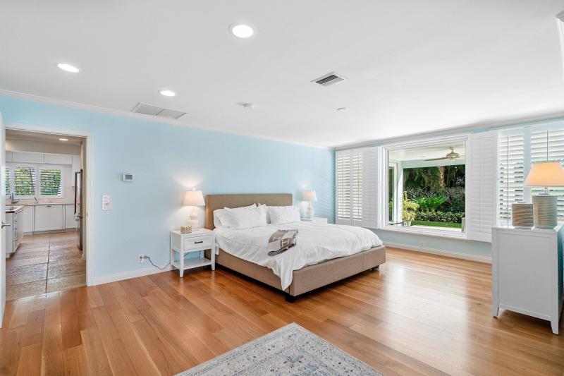 Single Family Homes Photo 7:  Palm Beach,  FL 33480