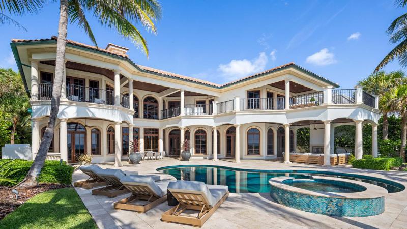  Single Family Homes Photo 3:  Highland Beach,  FL 33487