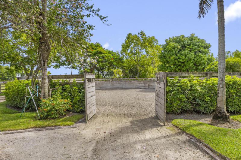  Single Family Homes Photo 12:  Wellington,  FL 33449