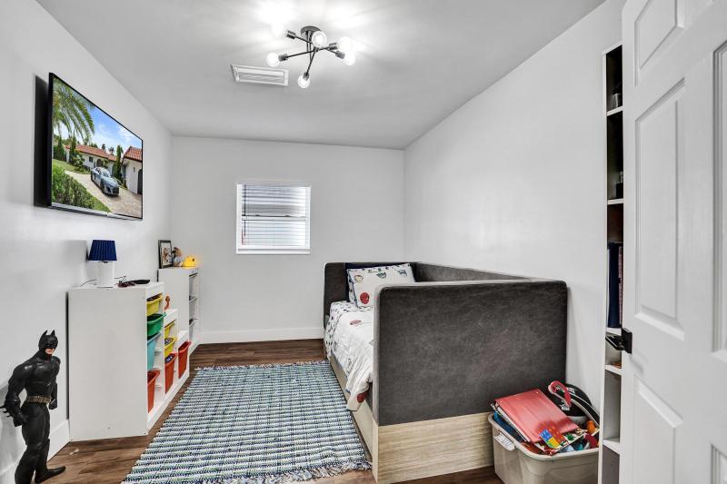  Single Family Homes Photo 20:  Deerfield Beach,  FL 33441