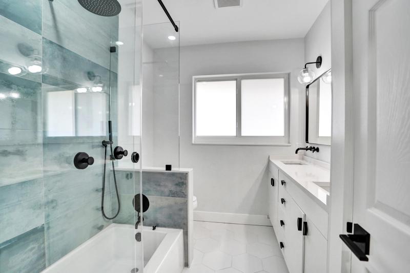  Single Family Homes Photo 21:  Deerfield Beach,  FL 33441