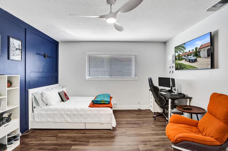  Single Family Homes Photo 27:  Deerfield Beach,  FL 33441