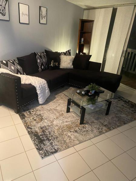  Condo & Townhome Photos