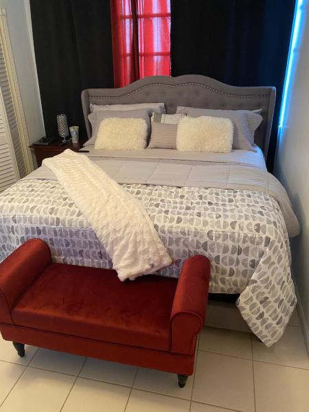  Condo & Townhome Photos