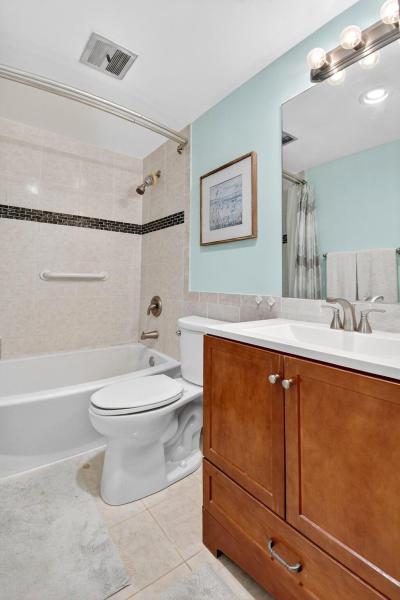  Condo & Townhome Photos