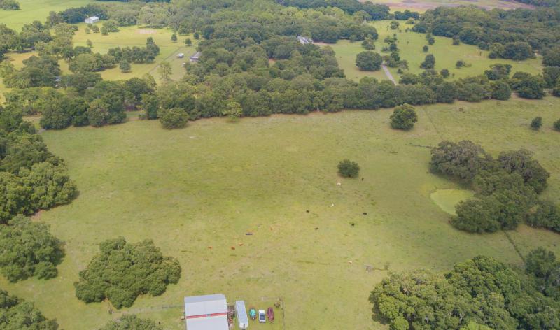  Commercial & Industrial Land Images 