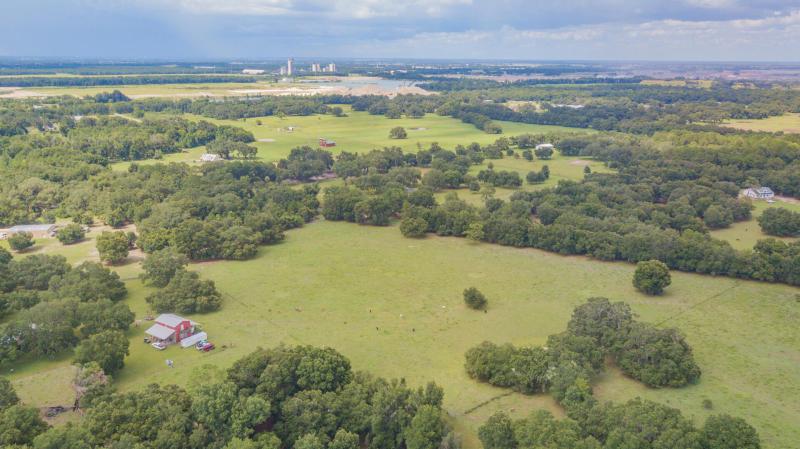  Commercial & Industrial Land Images 