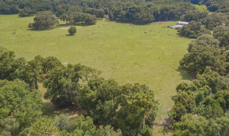  Commercial & Industrial Land Images 