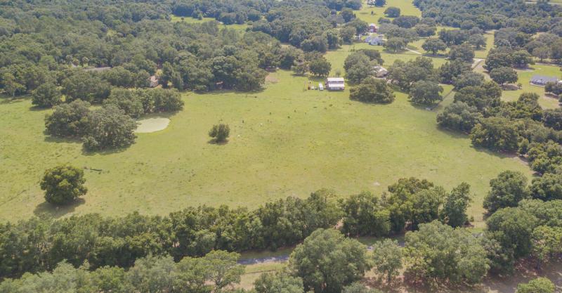  Commercial & Industrial Land Images 