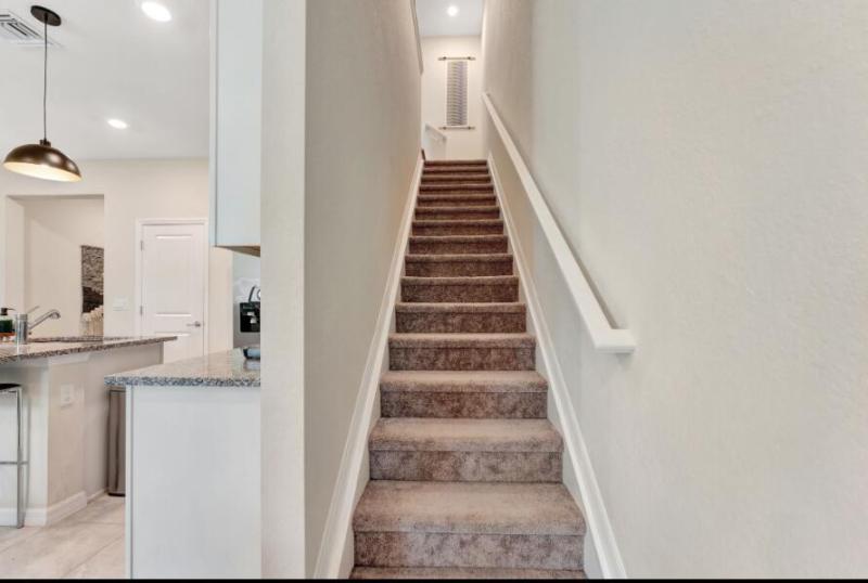  Condo & Townhome Photos