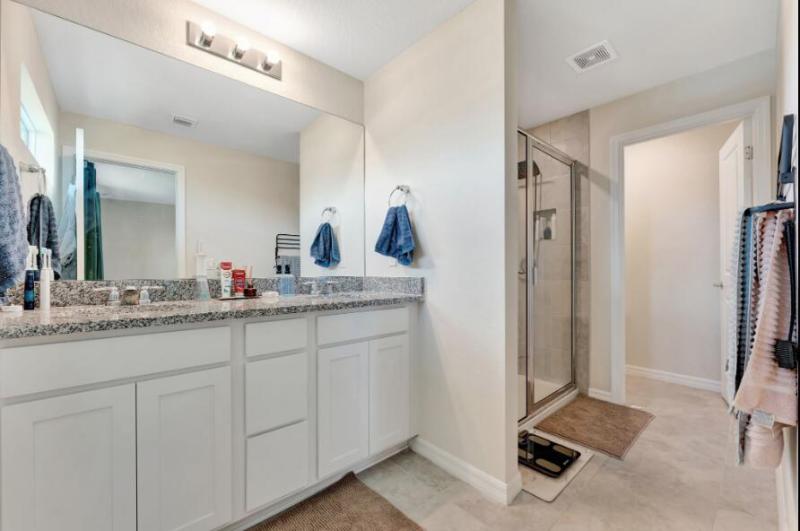  Condo & Townhome Photos