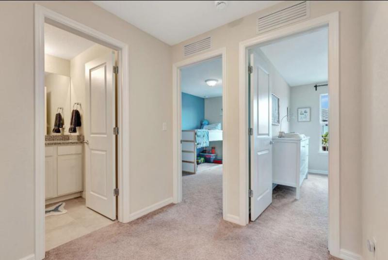  Condo & Townhome Photos