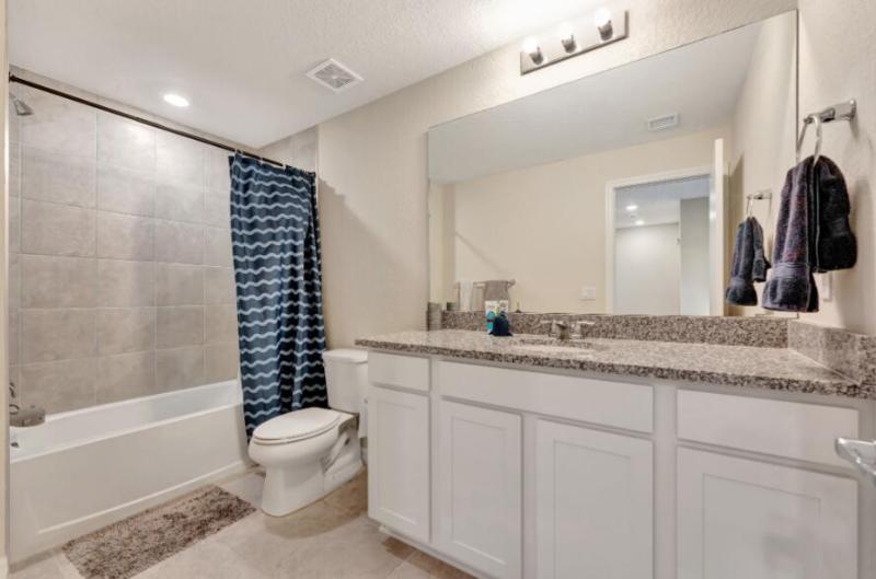 Condo & Townhome Photos