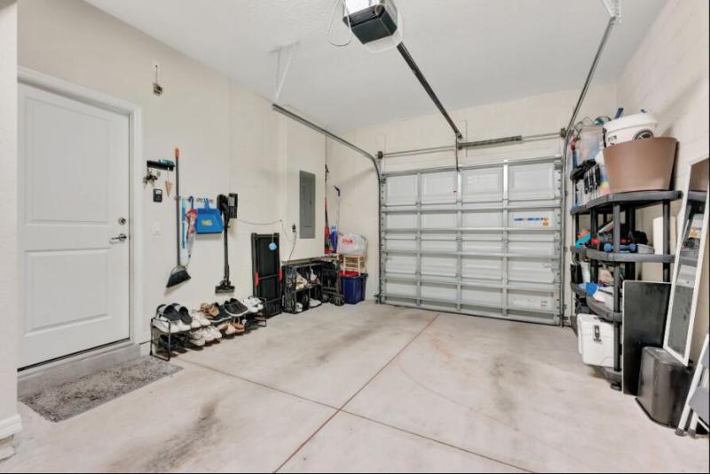  Condo & Townhome Photos