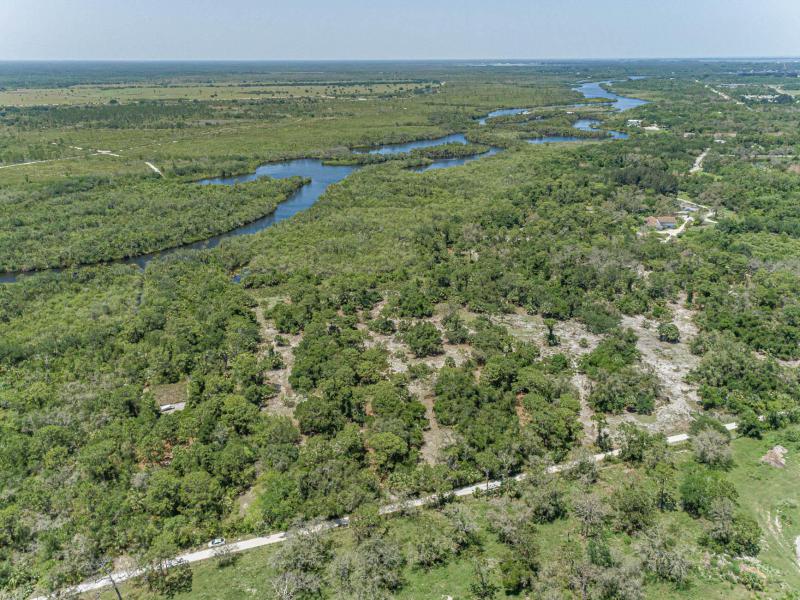  Commercial & Industrial Land Images 