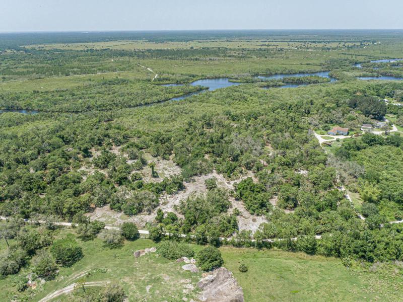  Commercial & Industrial Land Images 