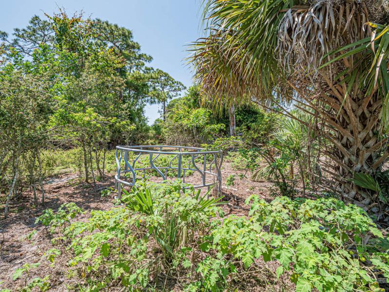  Commercial & Industrial Land Images 