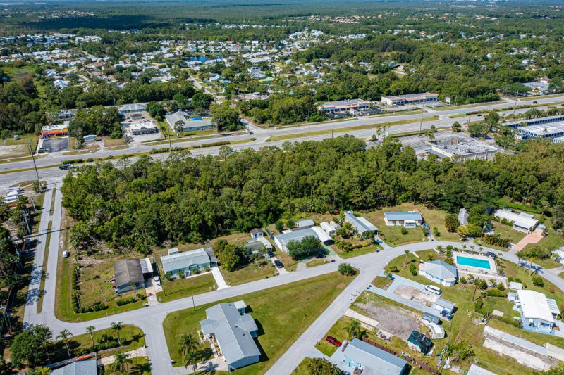 Commercial & Industrial Land Images 