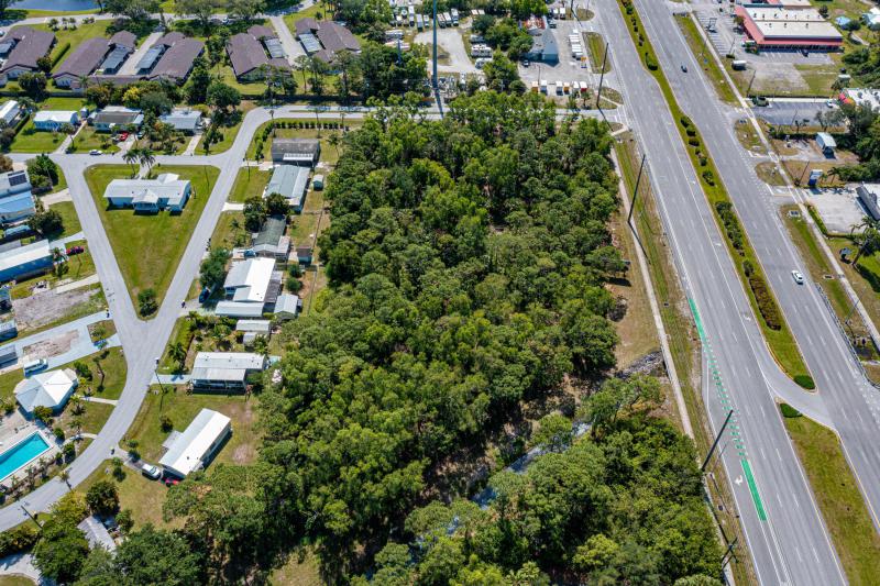  Commercial & Industrial Land Images 