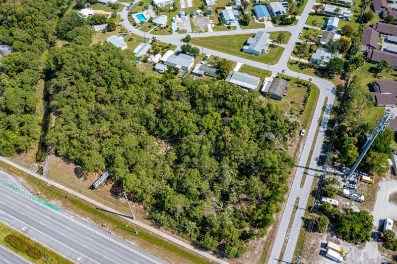  Commercial & Industrial Land Images 