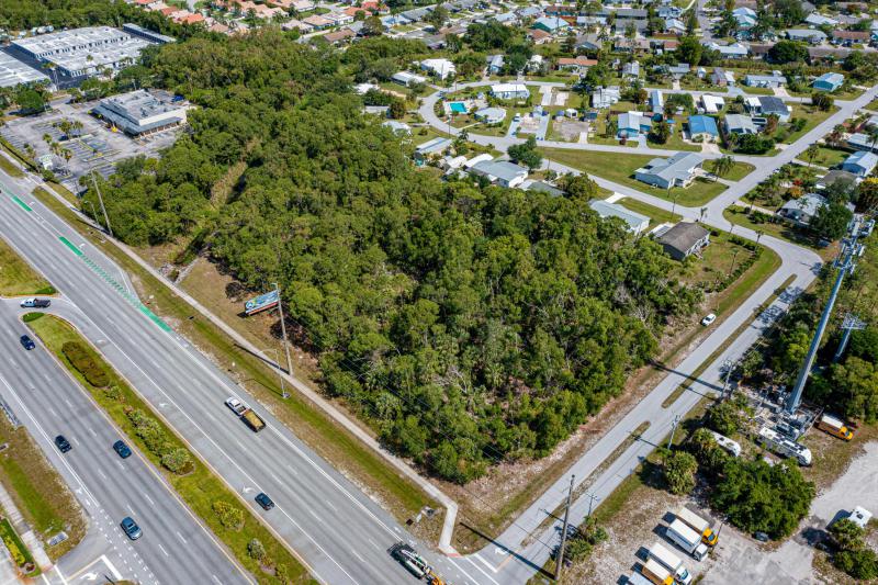  Commercial & Industrial Land Images 