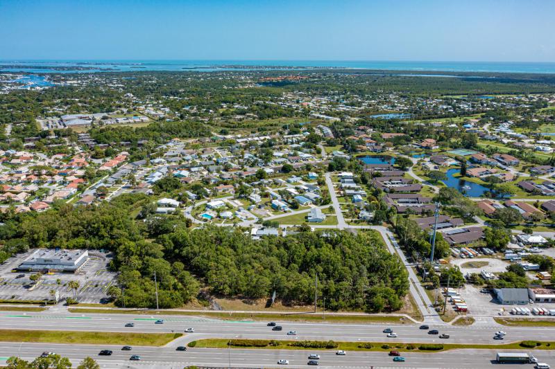  Commercial & Industrial Land Images 