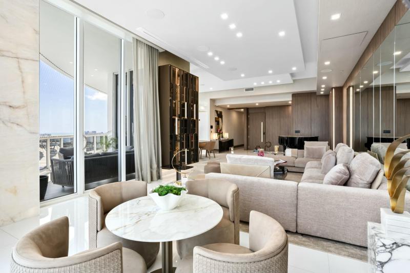  Condo & Townhome Photos