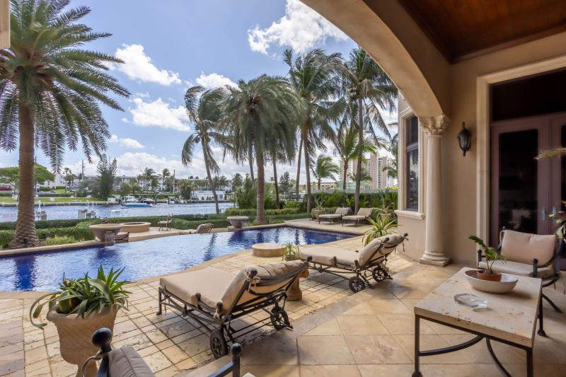  Single Family Homes Photo 103:  Lighthouse Point,  FL 33064