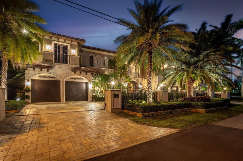  Single Family Homes Photo 12:  Lighthouse Point,  FL 33064