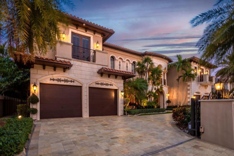  Single Family Homes Photo 144:  Lighthouse Point,  FL 33064