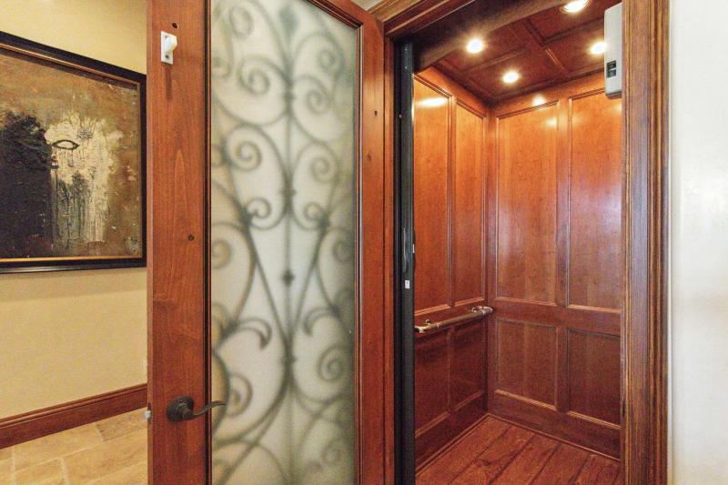  Single Family Homes Photo 48:  Lighthouse Point,  FL 33064