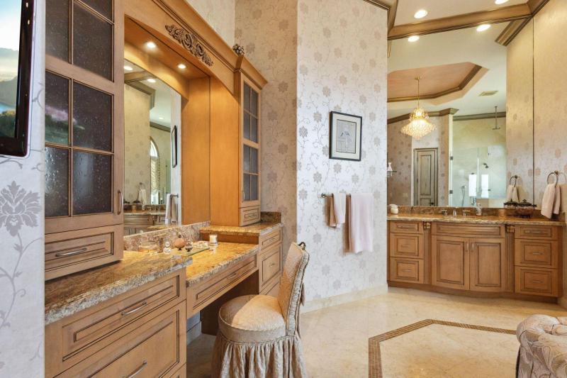  Single Family Homes Photo 59:  Lighthouse Point,  FL 33064