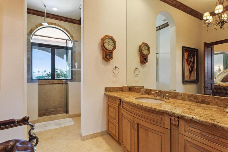  Single Family Homes Photo 63:  Lighthouse Point,  FL 33064