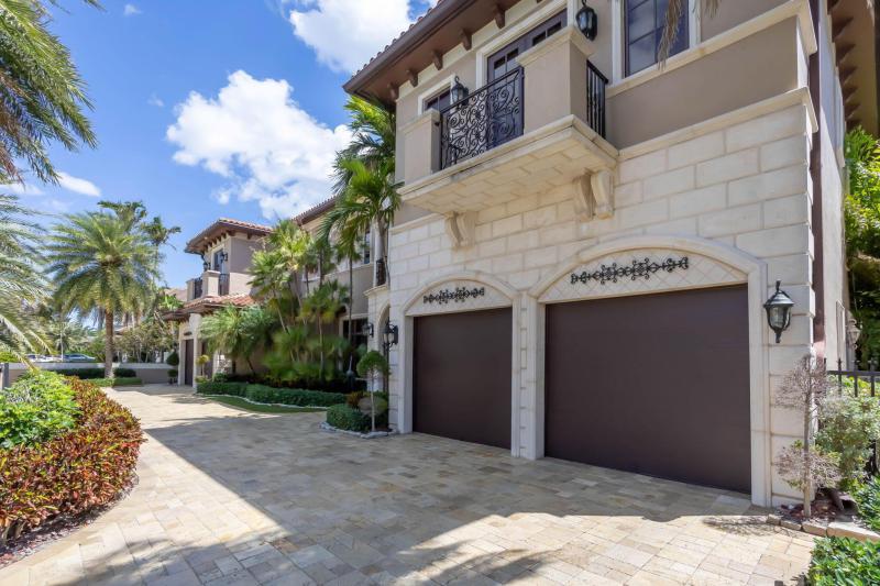  Single Family Homes Photo 9:  Lighthouse Point,  FL 33064