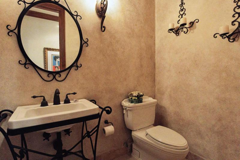  Single Family Homes Photo 93:  Lighthouse Point,  FL 33064