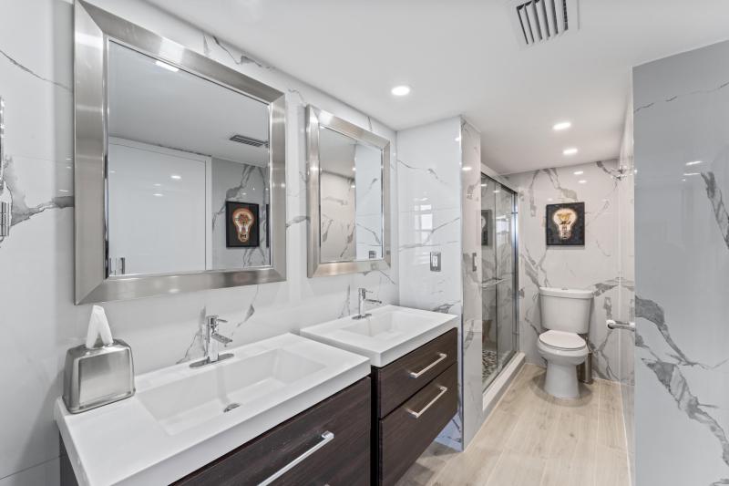  Condo & Townhome Photos