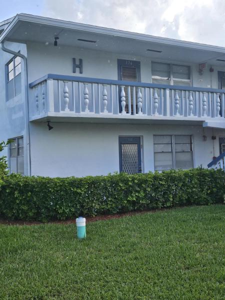  Condo & Townhome Photos