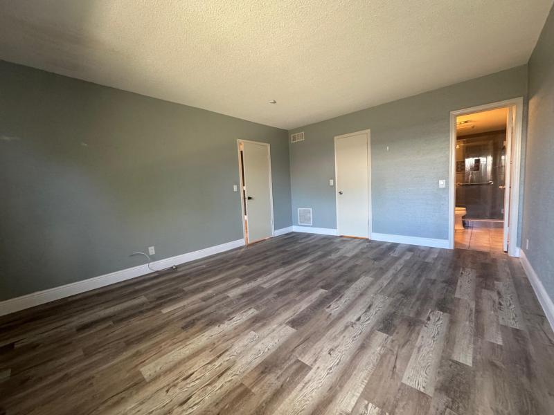  Condo & Townhome Photos