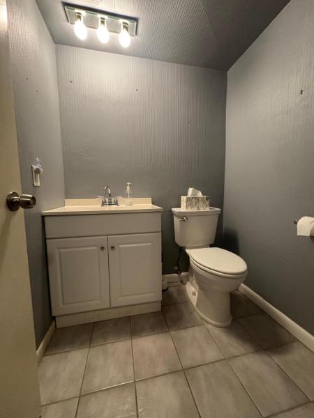  Condo & Townhome Photos