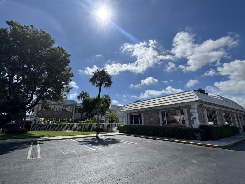  Condo & Townhome Photos