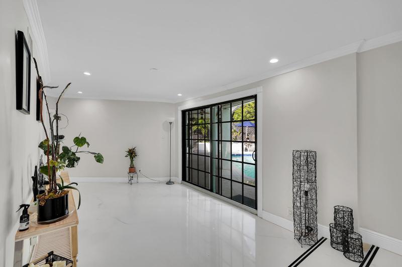 Duplex, Triplex and Fourplex Images