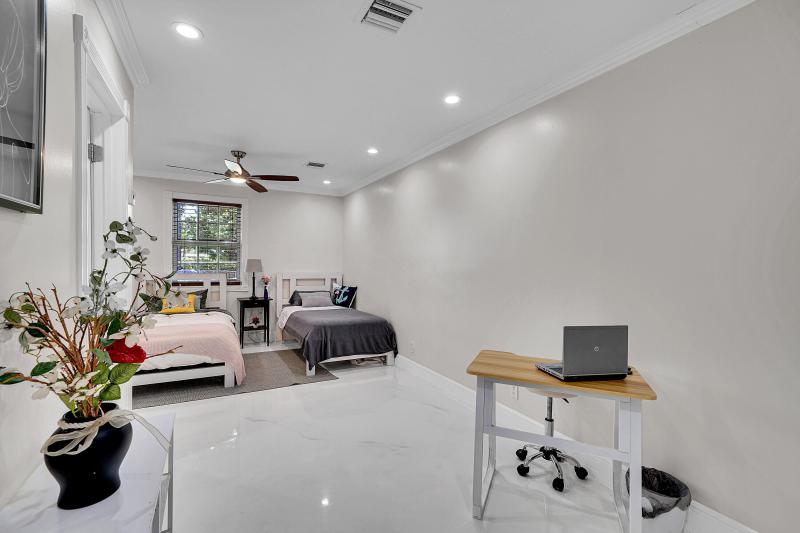 Duplex, Triplex and Fourplex Images