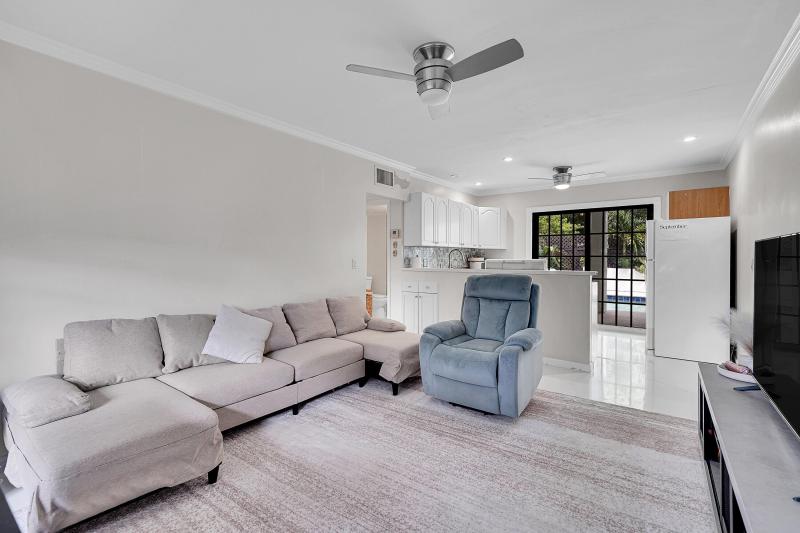 Duplex, Triplex and Fourplex Images