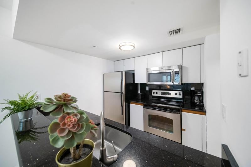  Condo & Townhome Photos