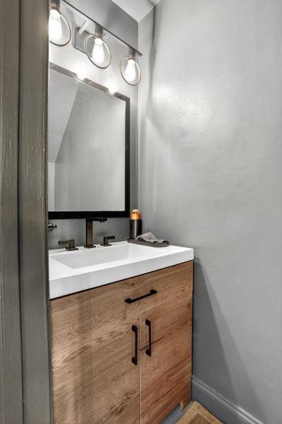  Condo & Townhome Photos