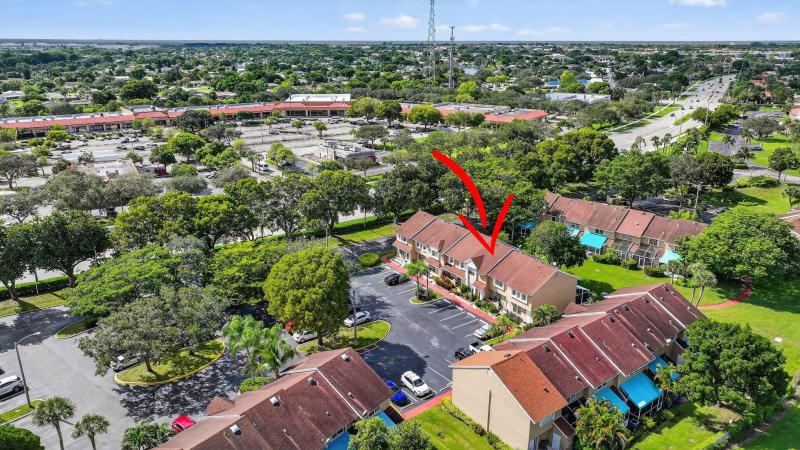  Condo & Townhome Photos